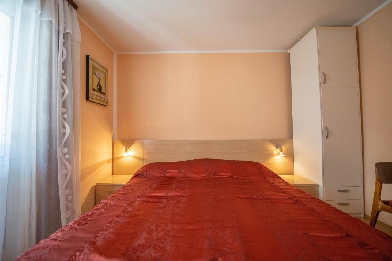 Seaside Serenity: 2-Bedroom Apartment With Boka Bay View コトル エクステリア 写真