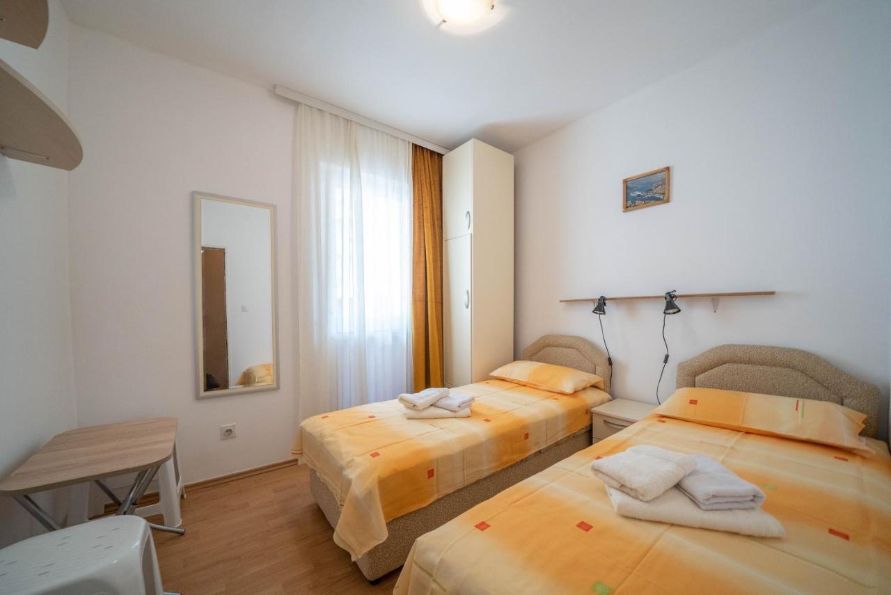 Seaside Serenity: 2-Bedroom Apartment With Boka Bay View コトル エクステリア 写真
